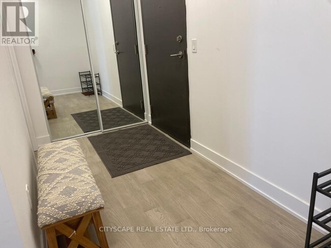 Building Photo - 2 Teagarden Ct