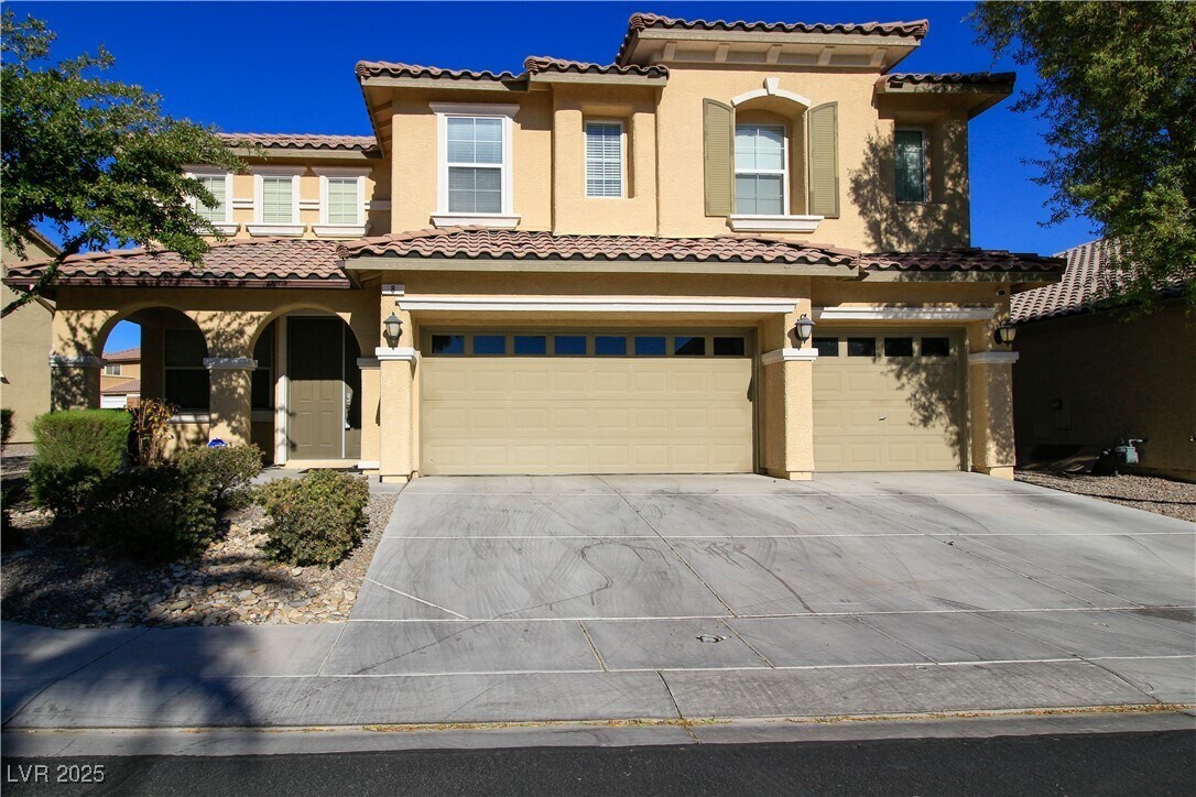 Foto principal - 8 Summit Creek Ave