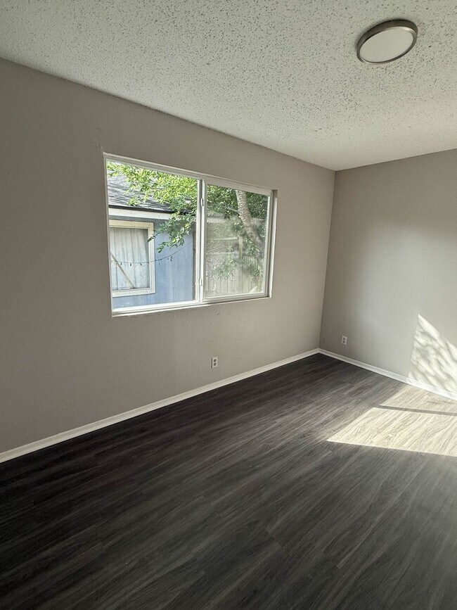 Foto del edificio - 955_4 Little C-Homes 5, LLC