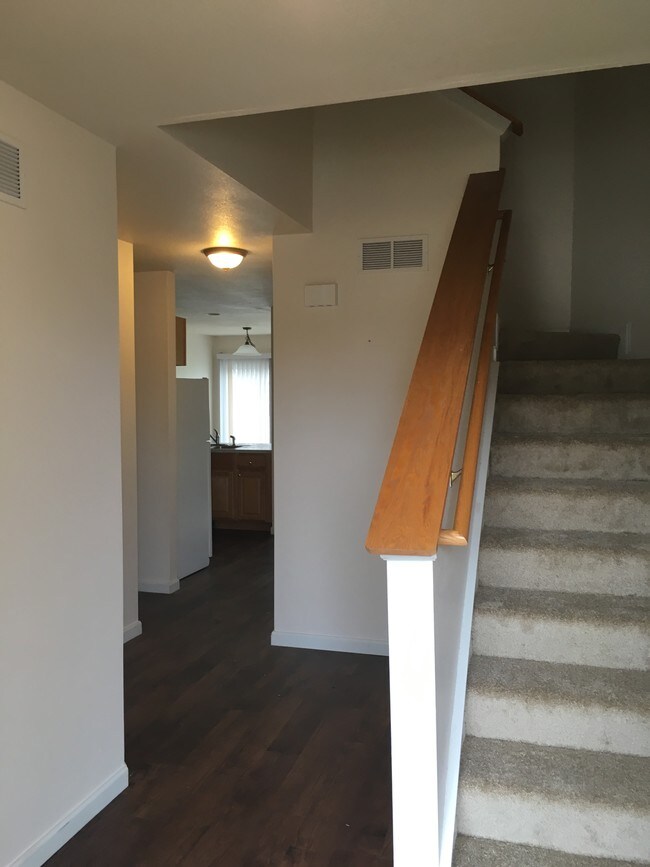 3751 Summer Sage Ct, Champaign, IL 61822 Townhome Rentals in Champaign IL