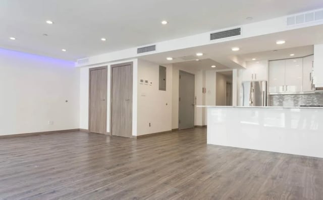 Foto del edificio - 222 E 7th St