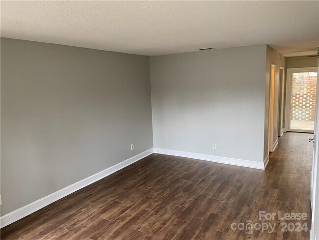 Foto del edificio - 175 17th St NW