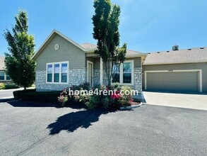 Building Photo - 15554 S Hillside St