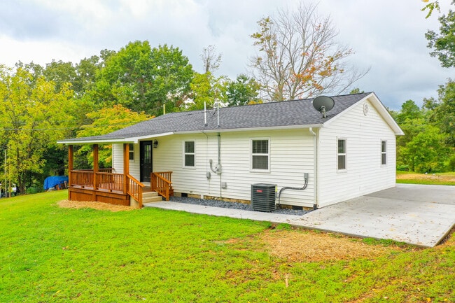 Building Photo - 4790 Marydell Rd