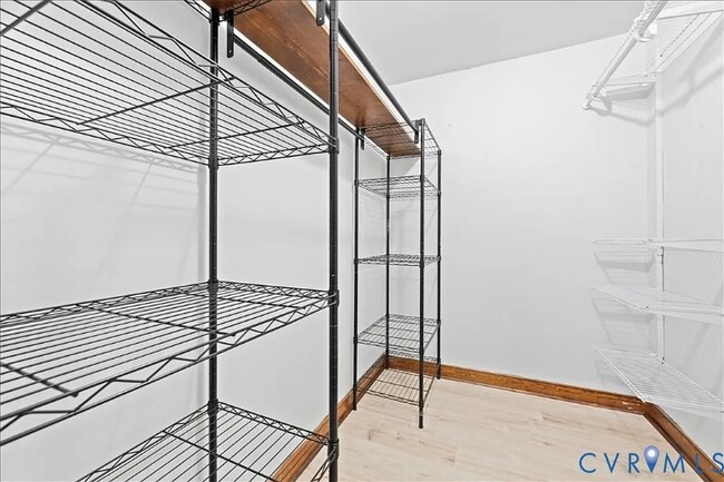 Building Photo - 7141 Barkbridge Rd