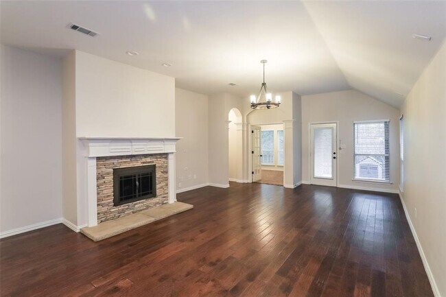 Foto del edificio - 3008 Crossridge Dr