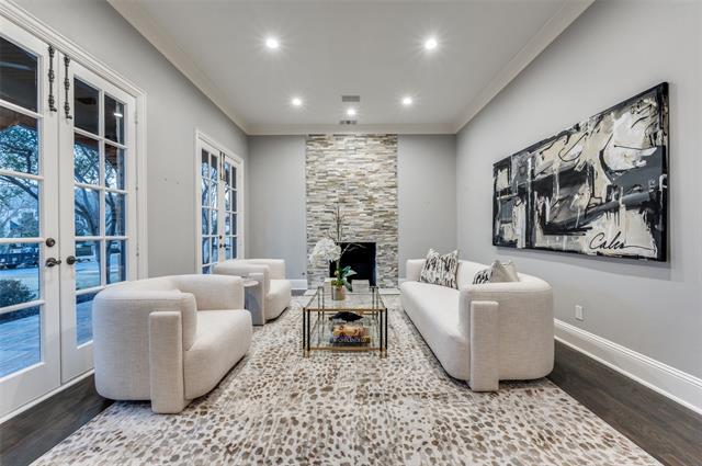 Foto del edificio - 6706 Orchid Ln