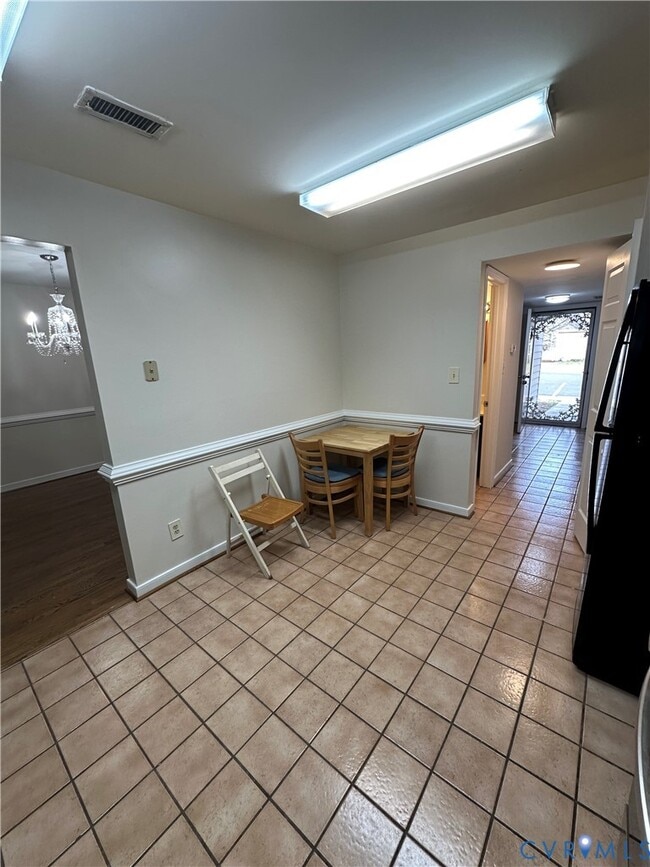 Building Photo - 4027 Bush Lake Pl