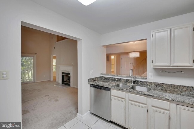 Photo - 15305 Diamond Cove Terrace Unit B Apartment