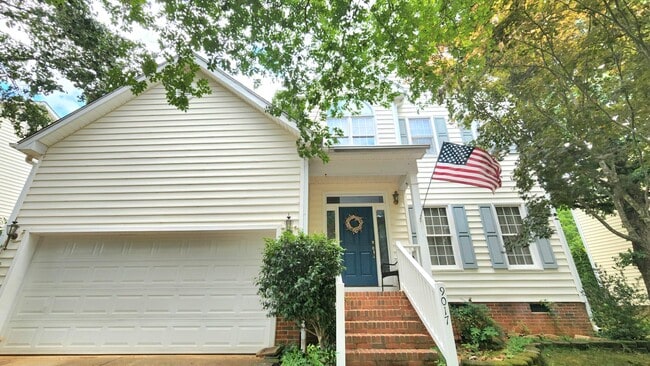 Building Photo - 9017 Erinsbrook Dr