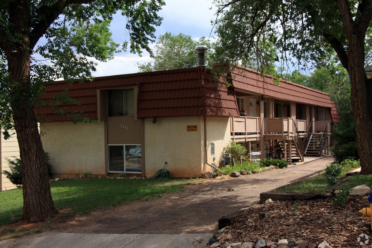 3347 W Bijou St, Colorado Springs, CO 80904 Apartments in Colorado