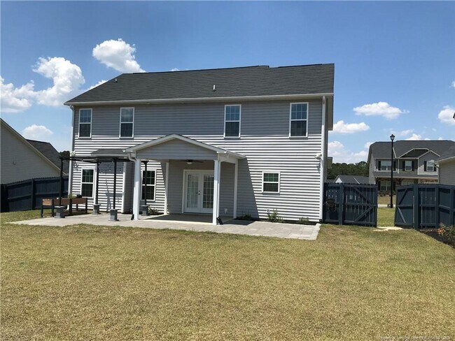Building Photo - 3233 Hunting Lodge Rd
