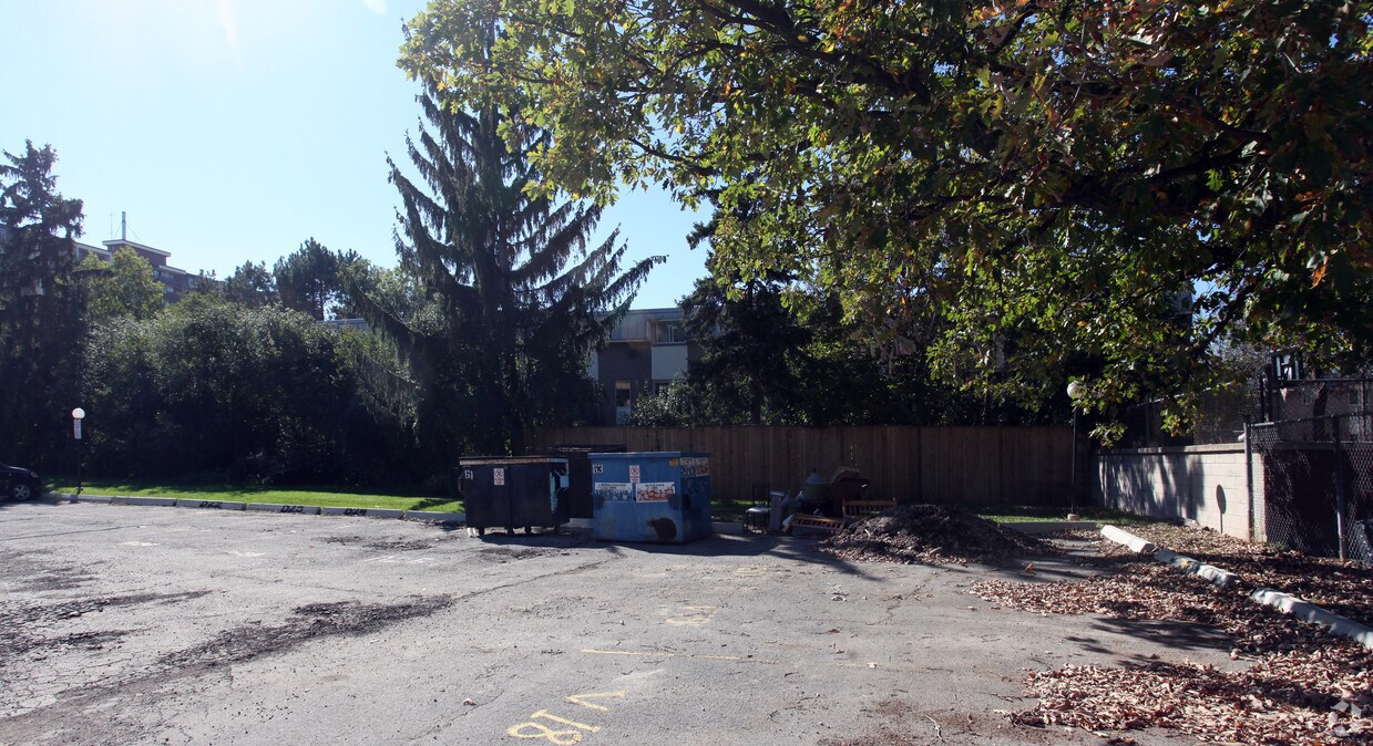 27 Mt Olive Dr, Toronto, ON M9V 2C6 Apartments 27 Mt Olive Dr Toronto