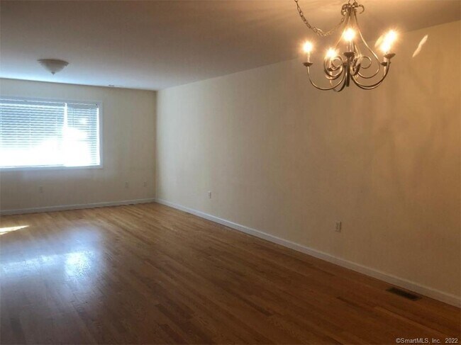Building Photo - 330 Crystal Ave