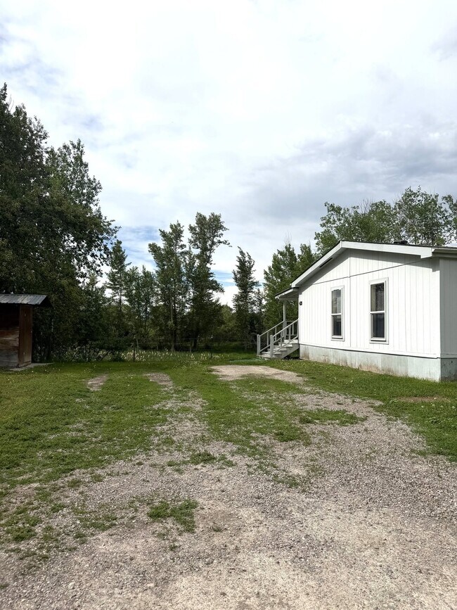 Foto del edificio - 675 Auction Rd