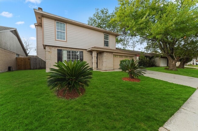 Building Photo - 15326 Peachmeadow Ln