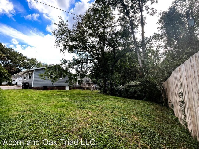 Foto del edificio - 3 br, 1 bath House - 1710 Marion St
