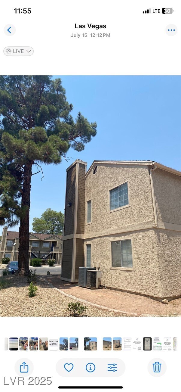 Building Photo - 2756 Jennydiane Dr