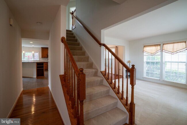 Building Photo - 10955 Southcoate Village Dr