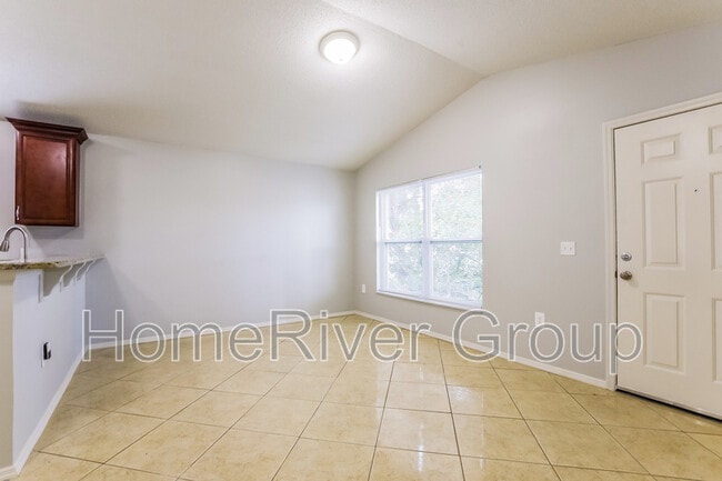 Building Photo - 310 Daniels Pointe Dr