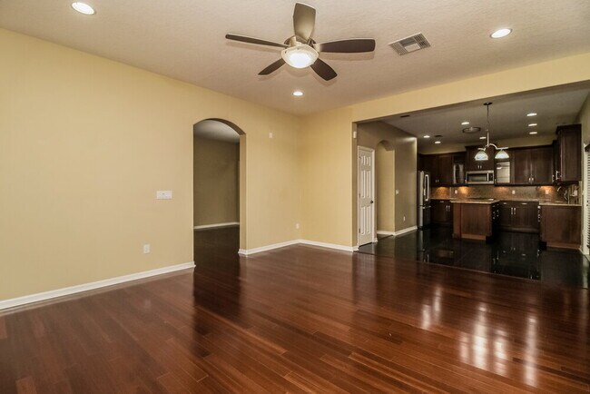 Building Photo - 8770 Atwater Loop