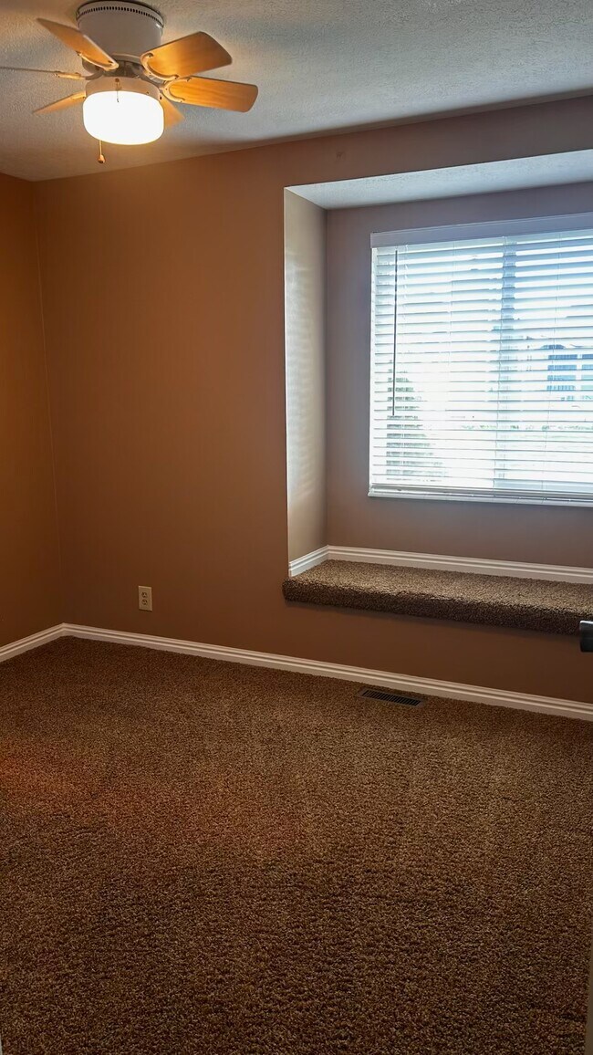 Foto del edificio - 531 W 660 S