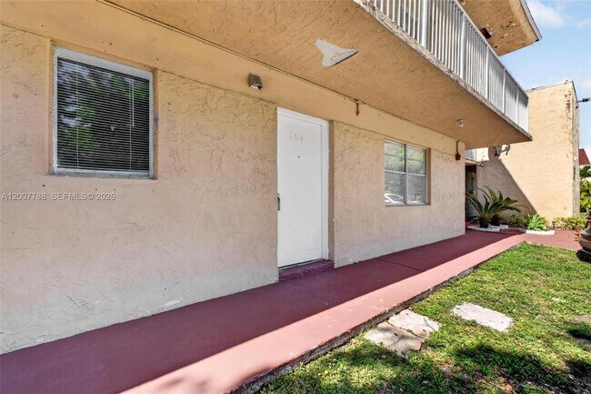 Building Photo - 240 NW 107th Ave