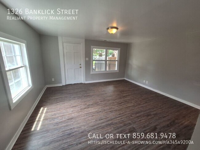 Building Photo - 1326 Banklick St