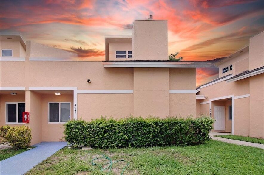 Photo - 4087 Coral Springs Drive Unit