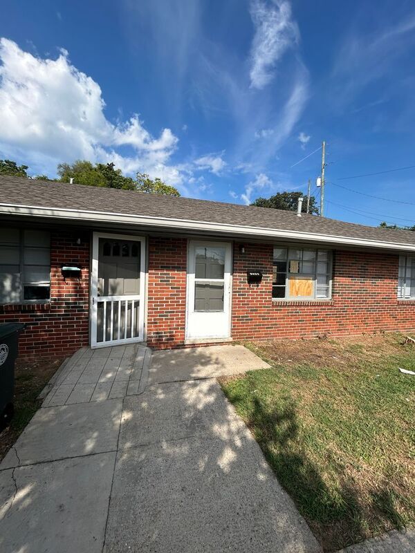Building Photo - 1342 Vinesville Rd