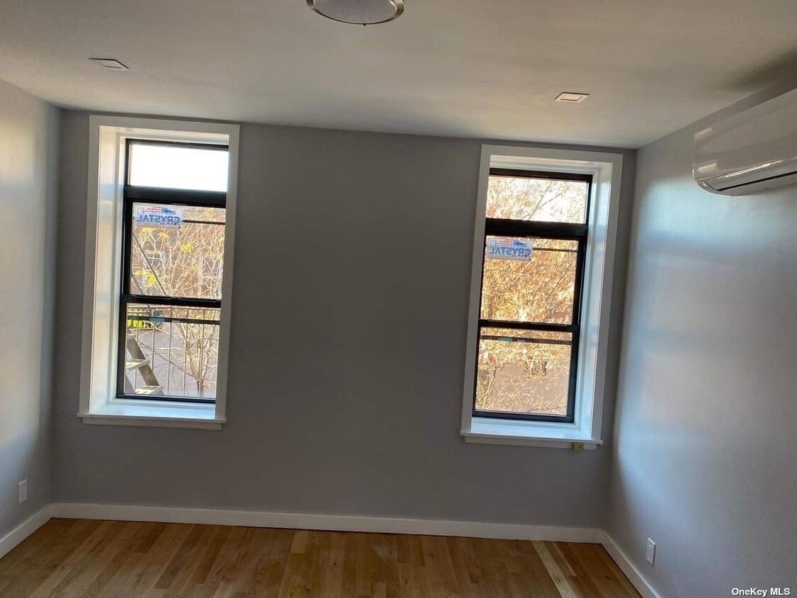 Foto principal - 175 Norwood Ave