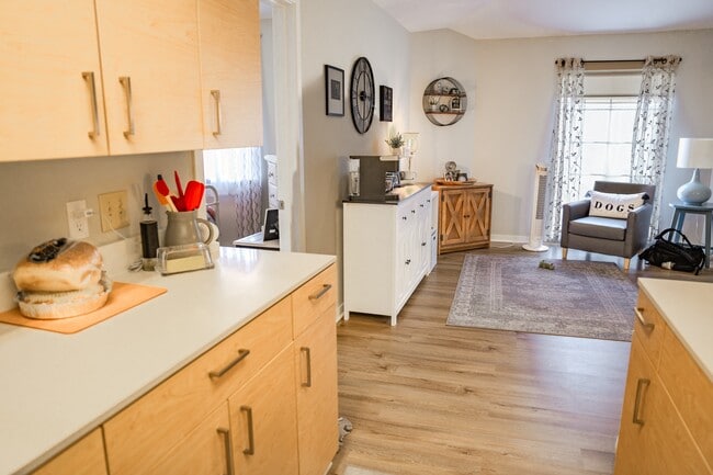 Building Photo - The Haven at Craigshire