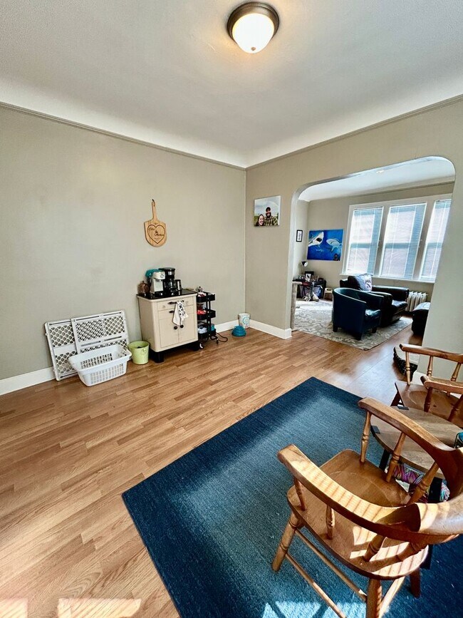 Foto del edificio - 1127 E 3rd St