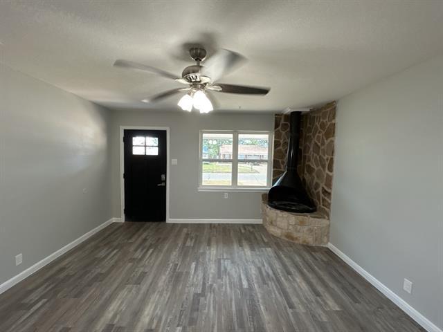 Foto del edificio - 503 W Cedar St