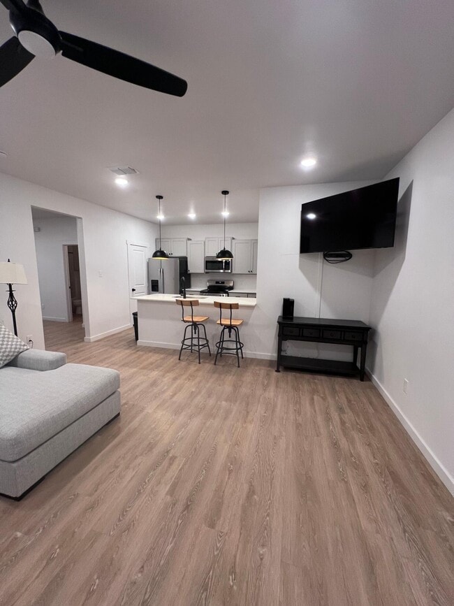 Foto del edificio - 5805 Virginia Ave