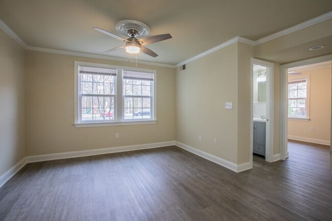 Building Photo - Cozy 2 BR/1 BA Apartment in Fairfax Village!