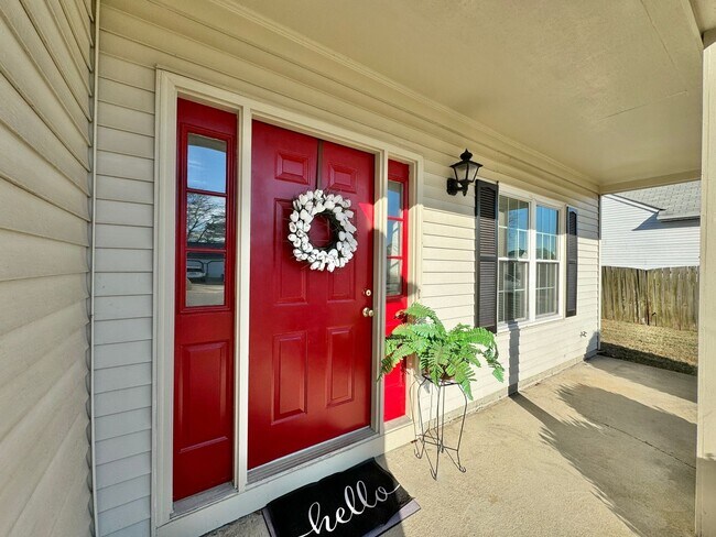 Foto del edificio - A Fantastic 3-Bedroom Home in Ocean Lakes North! Available 04-20-26! 2-Car Attached Garage, Large...