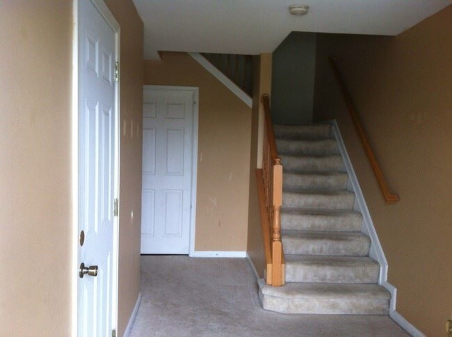 Building Photo - 3 br, 2.5 bath House - 330 BRUAW DRIVE