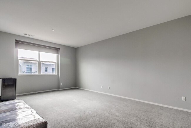 Foto del edificio - 1 br, 1 bath Townhome - 1560 Santa Carolin...