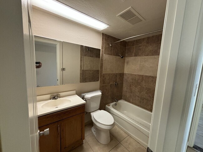 Foto del edificio - 8527 N 31st Dr