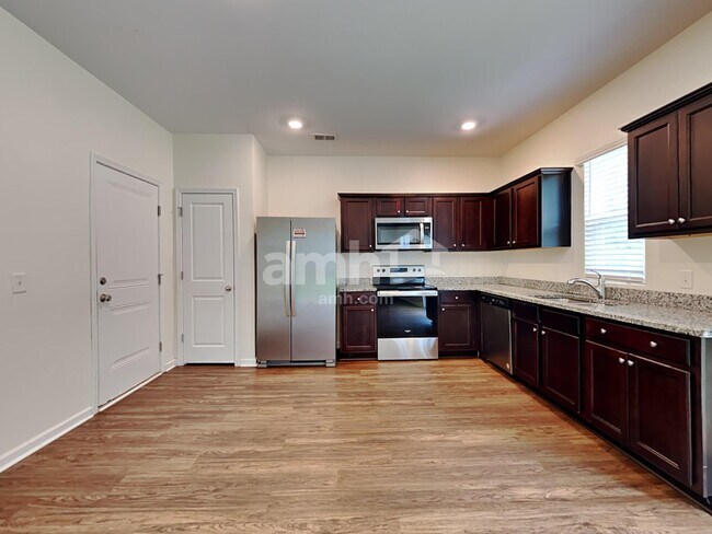 Building Photo - 174 Orion Way