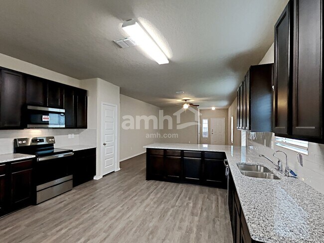 Foto del edificio - 719 Red Barn Bnd