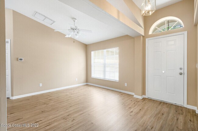 Building Photo - 163 Abello Rd SE