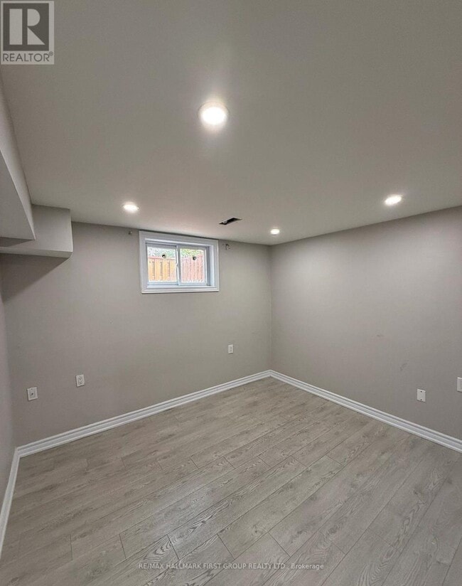 Building Photo - 1620 McBrady Crescent