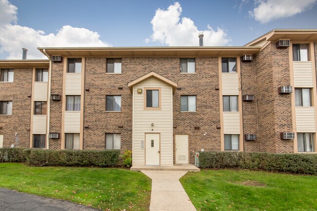 Building Photo - 4 Echo Ct