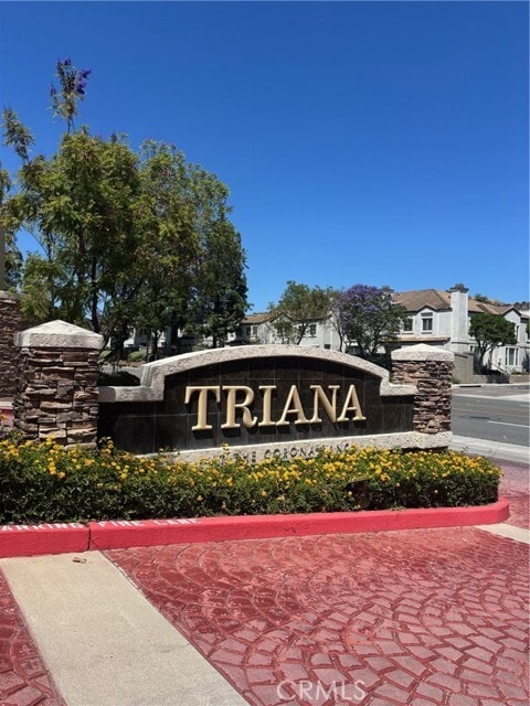 Building Photo - 1023 Vista Del Cerro Dr