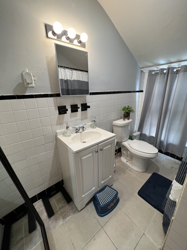 Building Photo - 172 N 12th St