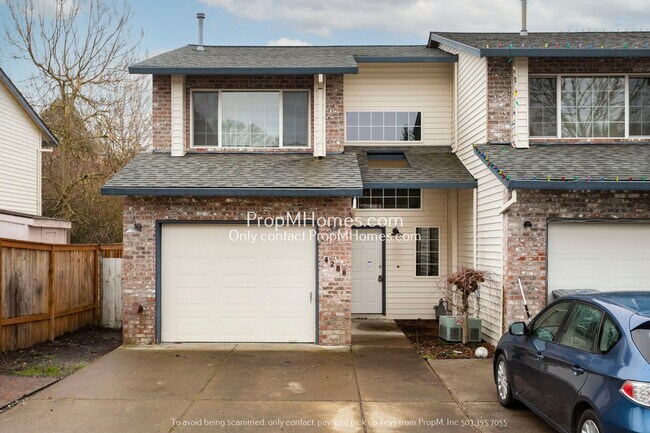 Foto del edificio - Three Bedroom Townhouse in the Heart of Hi...