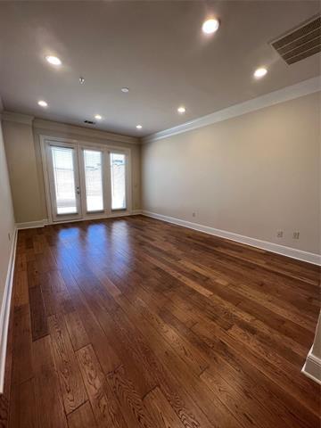 Building Photo - 6405 Bandera Ave