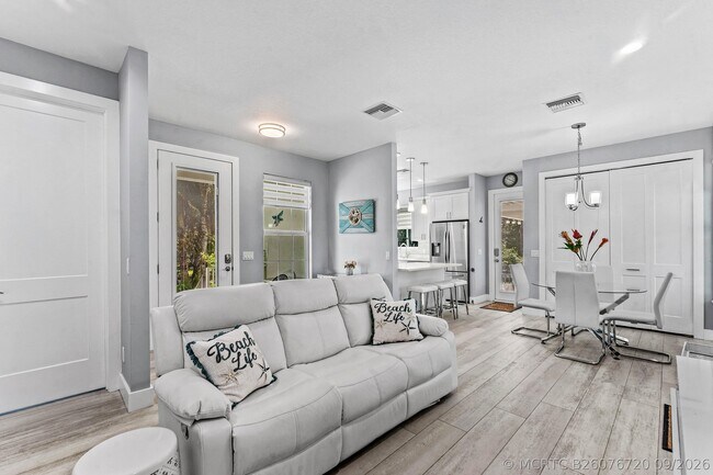 Foto del edificio - 10231 176th Ln N